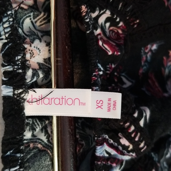 Long sleeved romper sz XS black - Picture 2 of 5